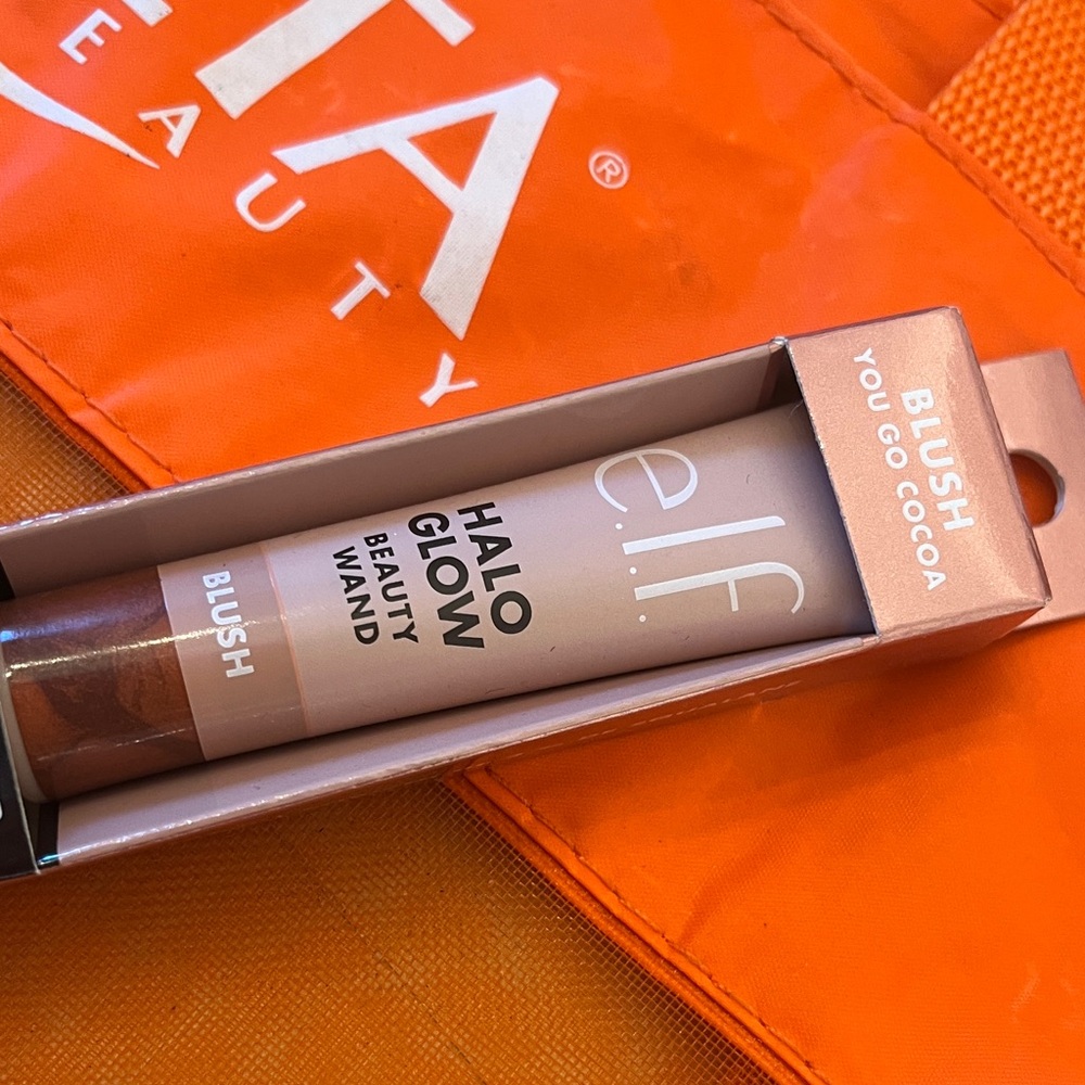 ELF Halo Glow Beauty Wand Blush - You Go Cocoa